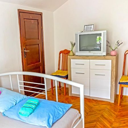 Private Rooms - Tivat Exterior photo